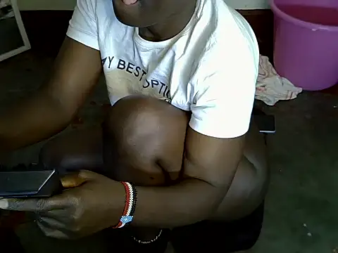 Snapshot of Sweetaggy2 chatting on 9, 6, 2026 Sweetaggy2 online show from 9, 6, 2026