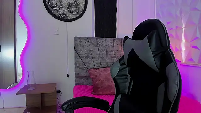 Snapshot of tatiana_sc chatting on 10, 9, 2025 tatiana sc online show from 10, 9, 2025