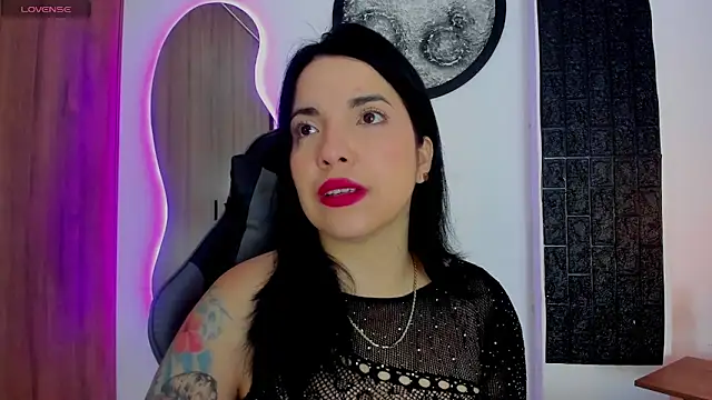 Snapshot of tatiana_sc chatting on 7, 10, 2025 tatiana sc online show from 7, 10, 2025