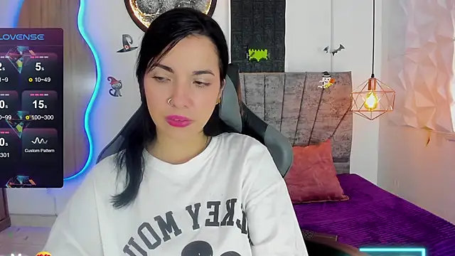 Snapshot of tatiana_sc chatting on 10, 10, 2025 tatiana sc online show from 10, 10, 2025