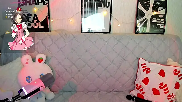 KittiMissi online show from 18, 12, 2025