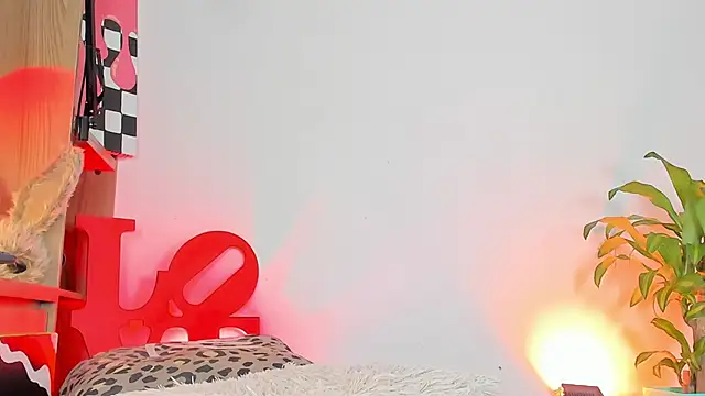 Snapshot of adelarangel chatting on 19, 11, 2025 adelarangel online show from 19, 11, 2025