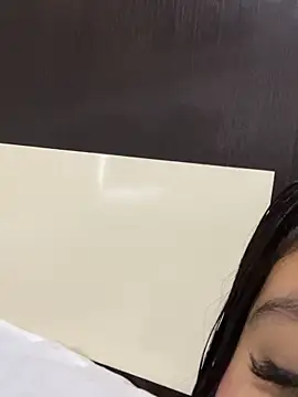 Annie9  online show from 21, 10, 2025