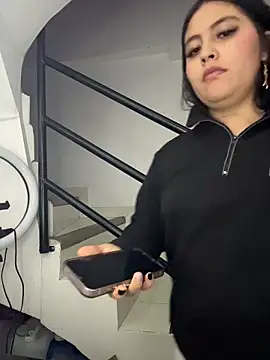 Annie9  online show from 20, 12, 2025