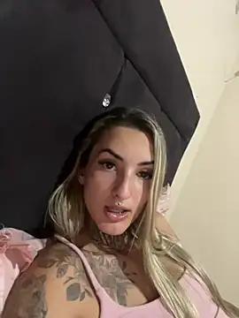 hotskinny1 online show from 15, 2, 2025