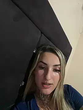 hotskinny1 online show from 15, 2, 2025