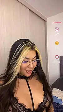Snapshot of EmberEyes_999 chatting on 24, 1, 2025 EmberEyes 999 online show from 24, 1, 2025