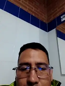 Snapshot of Edipaca chatting on 4, 4, 2026 Edipaca online show from 4, 4, 2026