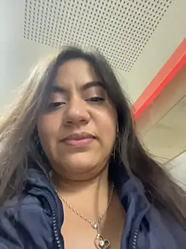 Iam  Cristal online show from 21, 4, 2026