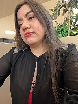 Iam  Cristal online show from 3, 2, 2026