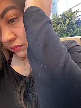 Iam  Cristal online show from 12, 3, 2026