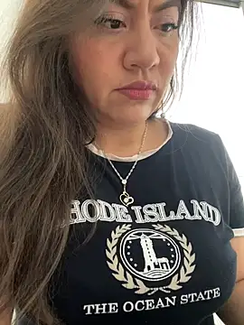 Iam  Cristal online show from 4, 3, 2026