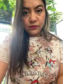 Iam  Cristal online show from 1, 3, 2026