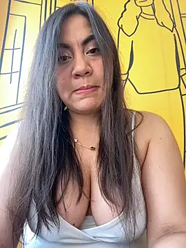 Iam  Cristal online show from 2, 3, 2026