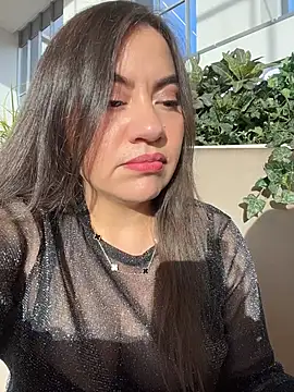 Iam  Cristal online show from 4, 6, 2026