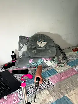 Snapshot of paisitahot1975 chatting on 17, 11, 2025 paisitahot1975 online show from 17, 11, 2025