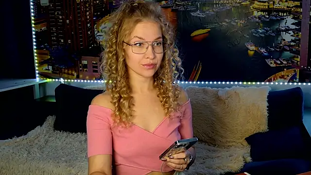 Snapshot of pusyavykusya chatting on 21, 10, 2025 pusyavykusya online show from 21, 10, 2025