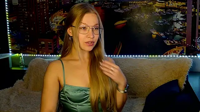 Snapshot of pusyavykusya chatting on 12, 10, 2025 pusyavykusya online show from 12, 10, 2025