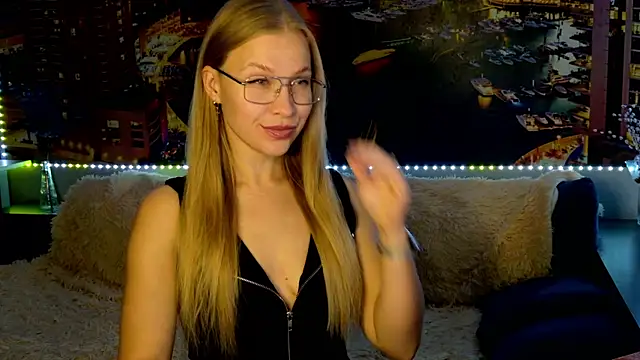 Snapshot of pusyavykusya chatting on 14, 10, 2025 pusyavykusya online show from 14, 10, 2025