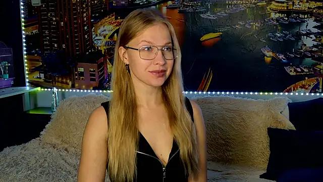 Snapshot of pusyavykusya chatting on 17, 10, 2025 pusyavykusya online show from 17, 10, 2025