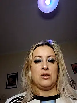 Snapshot of DesireSatler chatting on 28, 6, 2026 DesireSatler online show from 28, 6, 2026