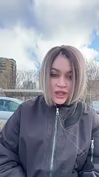 KikiWatson online show from 28, 2, 2026