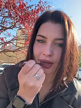 KikiWatson online show from 3, 11, 2025