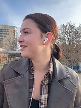 KikiWatson online show from 21, 11, 2025