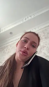 Snapshot of KikiWatson chatting on 10, 5, 2026 KikiWatson online show from 10, 5, 2026