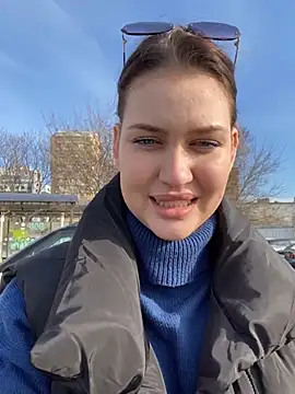 KikiWatson online show from 31, 1, 2025