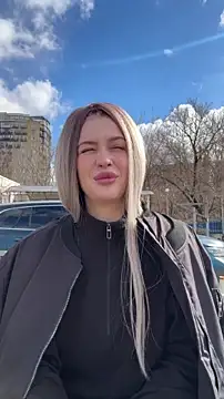 KikiWatson online show from 6, 3, 2026