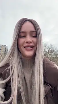 KikiWatson online show from 28, 3, 2026