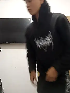 Snapshot of LatinBoysxxx chatting on 30, 10, 2025 LatinBoysxxx online show from 30, 10, 2025