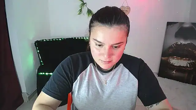 Snapshot of Nika_1_ chatting on 12, 2, 2025 Nika 1 online show from 12, 2, 2025