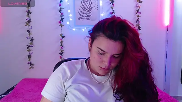 Snapshot of Nika_1_ chatting on 8, 2, 2025 Nika 1 online show from 8, 2, 2025