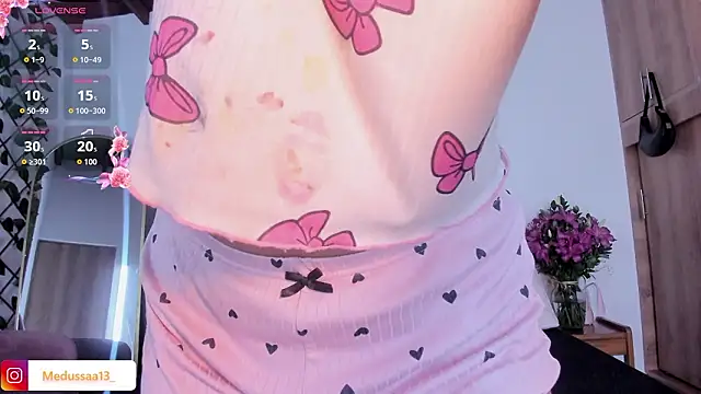 medussa13  online show from 12, 3, 2026