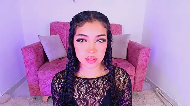 Sara Jhonson online show from 7, 10, 2025