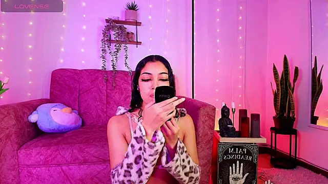Snapshot of Sara_Jhonson chatting on 17, 5, 2026 Sara Jhonson online show from 17, 5, 2026