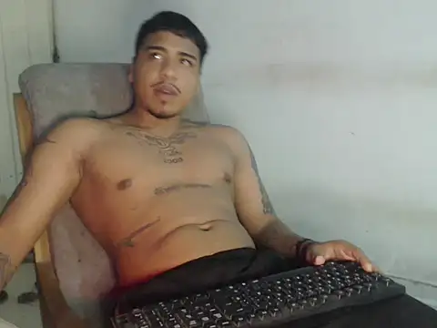 camiloacosta321 online show from 11, 11, 2025