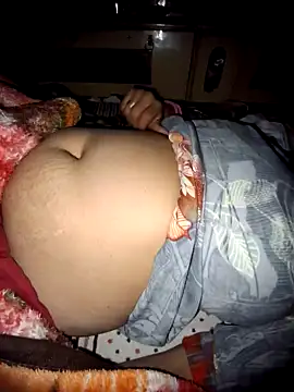 menakshiiikaur online show from 1, 3, 2025