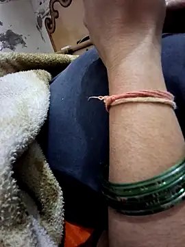 menakshiiikaur online show from 2, 11, 2025