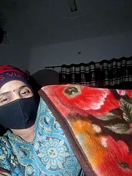 menakshiiikaur online show from 18, 12, 2025