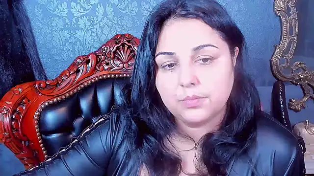 SelenaNoctis online show from 6, 4, 2026