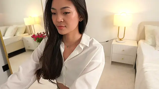 Peopleneedlove144 online show from 7, 11, 2025