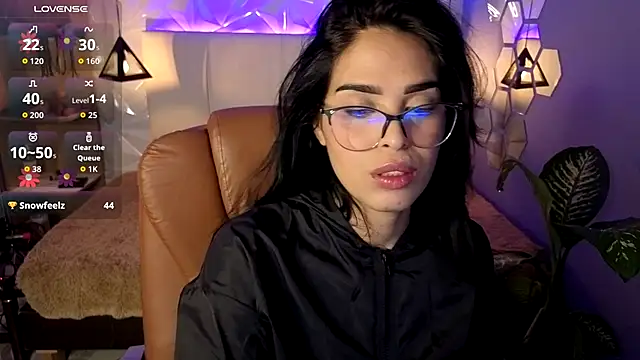 AlessiaVal  online show from 14, 11, 2025