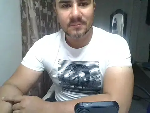 Snapshot of pob_cam chatting on 11, 9, 2025 pob cam online show from 11, 9, 2025