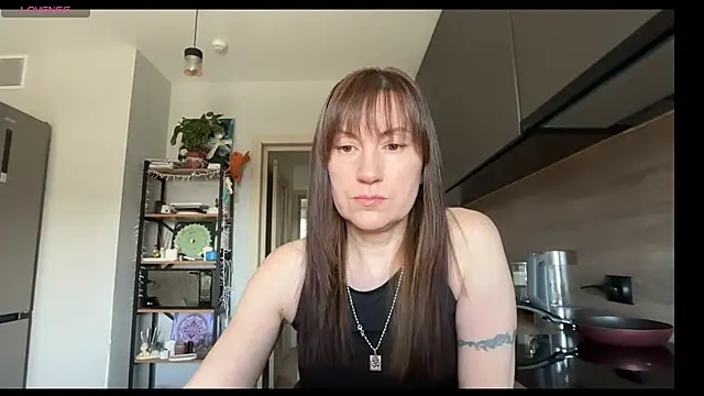 Snapshot of jainesummer chatting on 6, 5, 2026 jainesummer online show from 6, 5, 2026