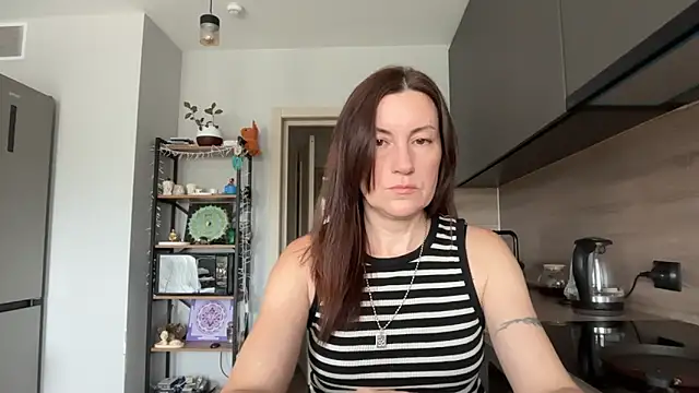 Snapshot of jainesummer chatting on 15, 9, 2025 jainesummer online show from 15, 9, 2025