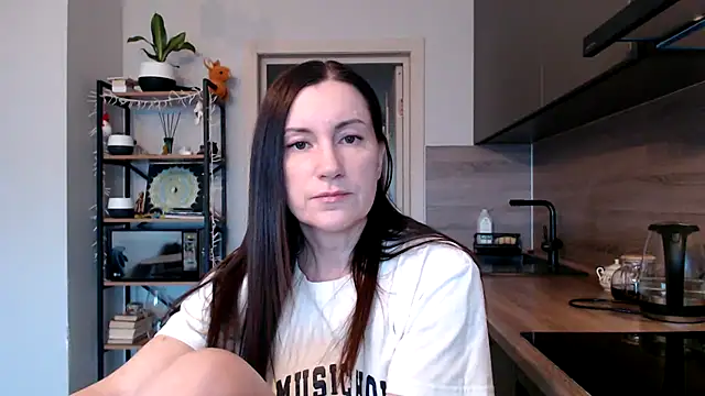 Snapshot of jainesummer chatting on 4, 3, 2025 jainesummer online show from 4, 3, 2025