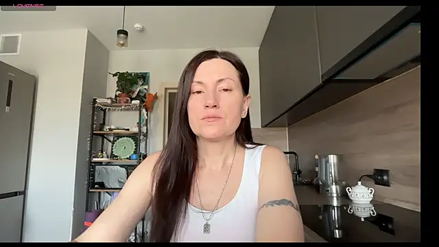 Snapshot of jainesummer chatting on 23, 4, 2026 jainesummer online show from 23, 4, 2026